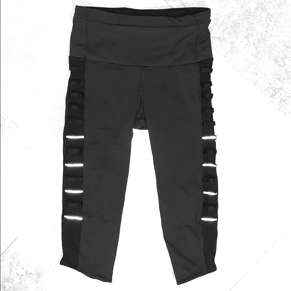 Lululemon crop leggings size 6
